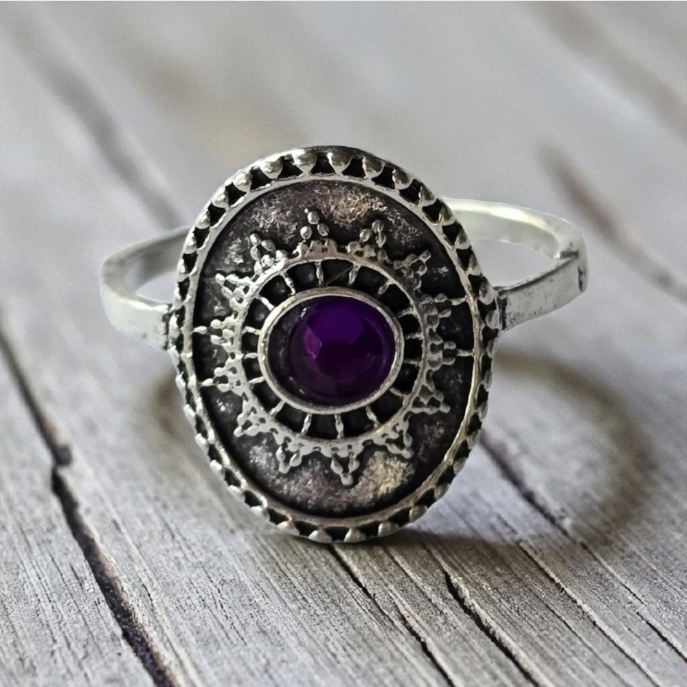 UNIQUE BOUTIQUE SUGARLITE NEW SIZE 8 RARE ENGRAVED. SILVER RING